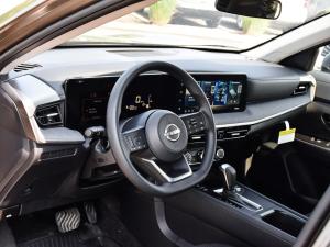 Miniature 12 Nissan Kicks S 2026