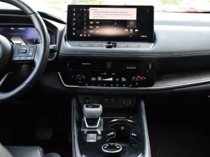 Miniature 19 Nissan Rogue Platinum 2024