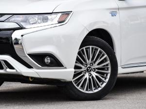 Miniature 6 Mitsubishi Outlander Se 2021