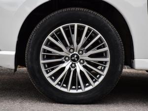 Miniature 8 Mitsubishi Outlander Se 2021