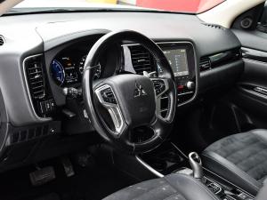 Miniature 12 Mitsubishi Outlander Se 2021
