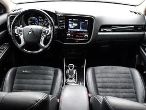 Miniature 16 Mitsubishi Outlander Se 2021
