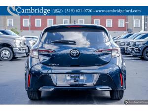 Miniature 5 Toyota Corolla Hatchback Base 2022