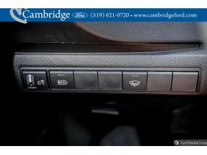 Miniature 21 Toyota Corolla Hatchback Base 2022