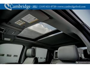 Miniature 12 Ford F-150 Lariat 2023