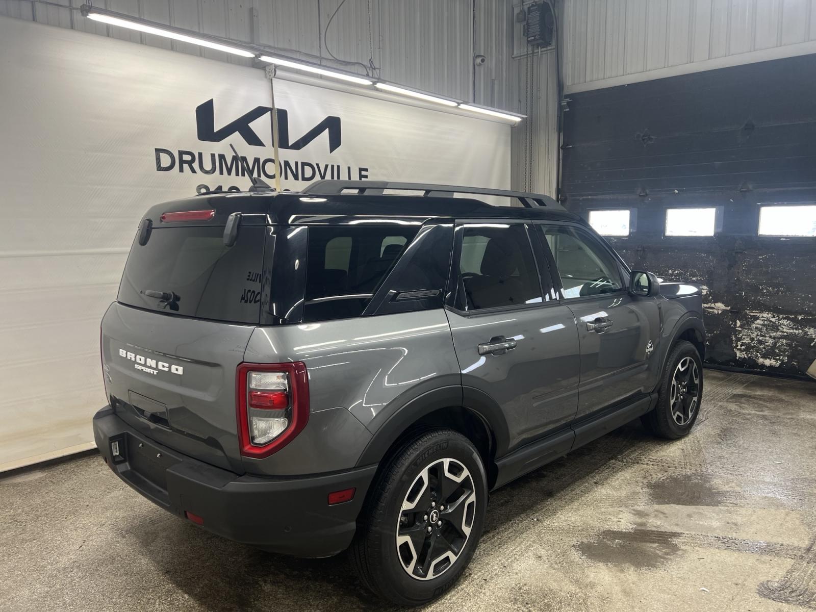 Image 5 Ford Bronco Outer Banks 2024