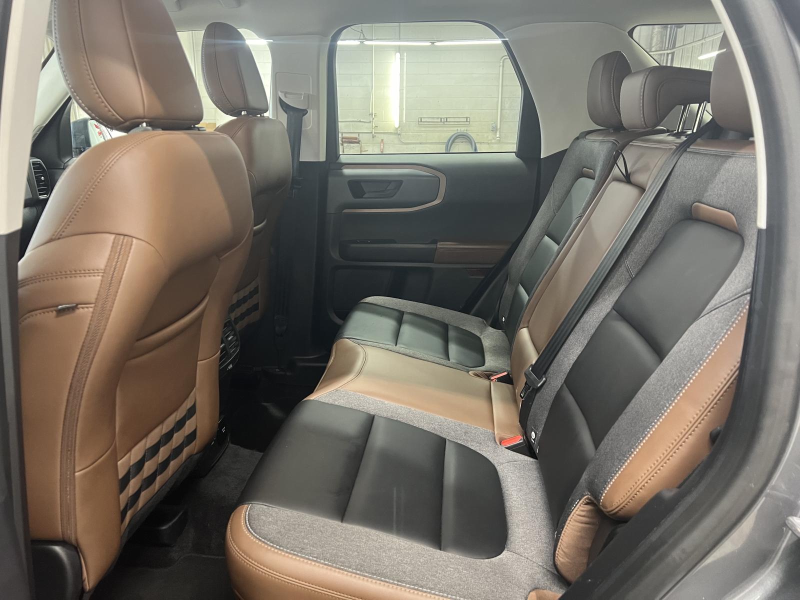 Image 10 Ford Bronco Outer Banks 2024