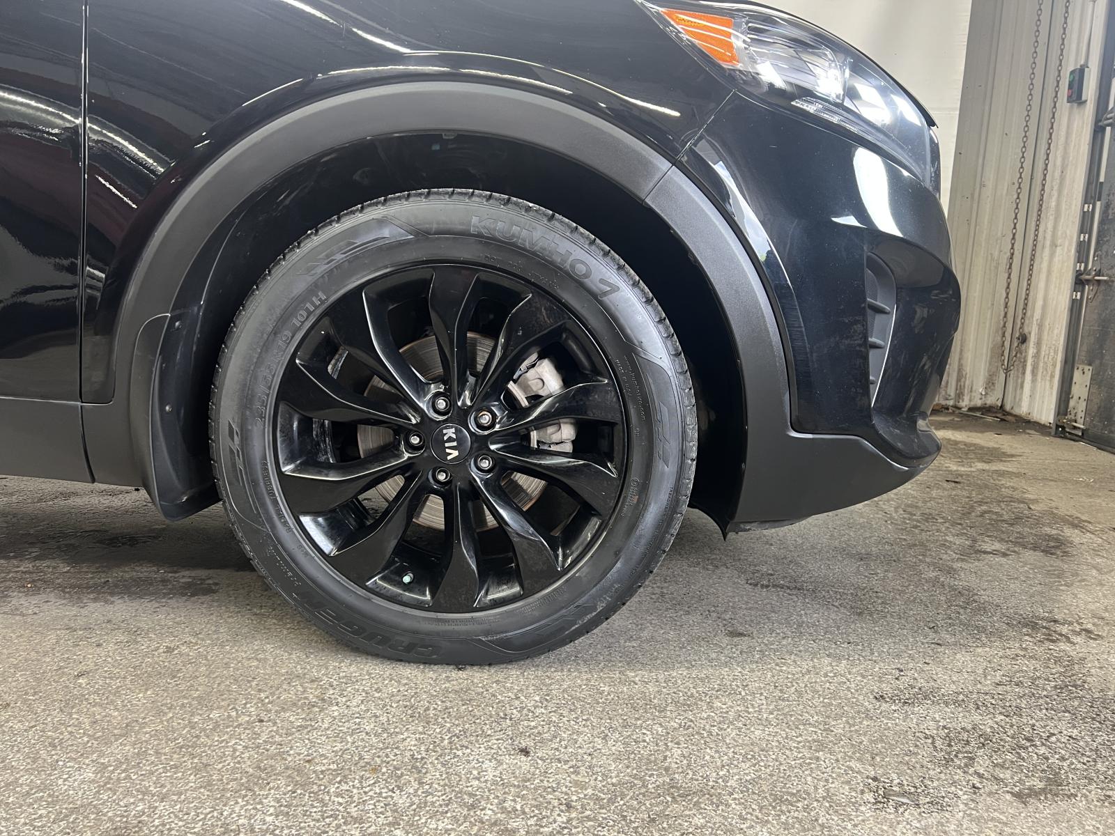 Kia Sorento Black Line 2020 — photo 3