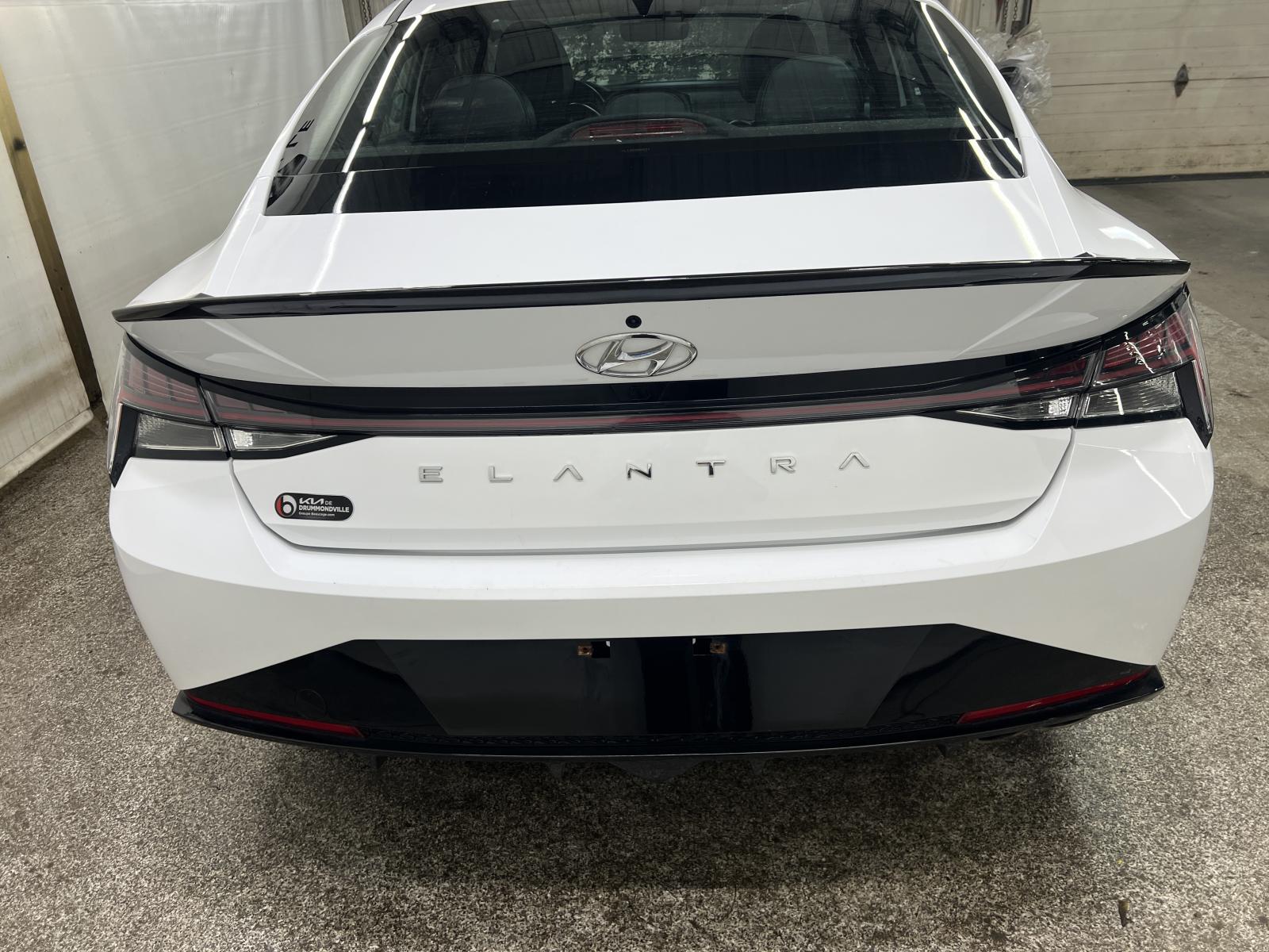 Hyundai Elantra N Line 2023 — photo 8