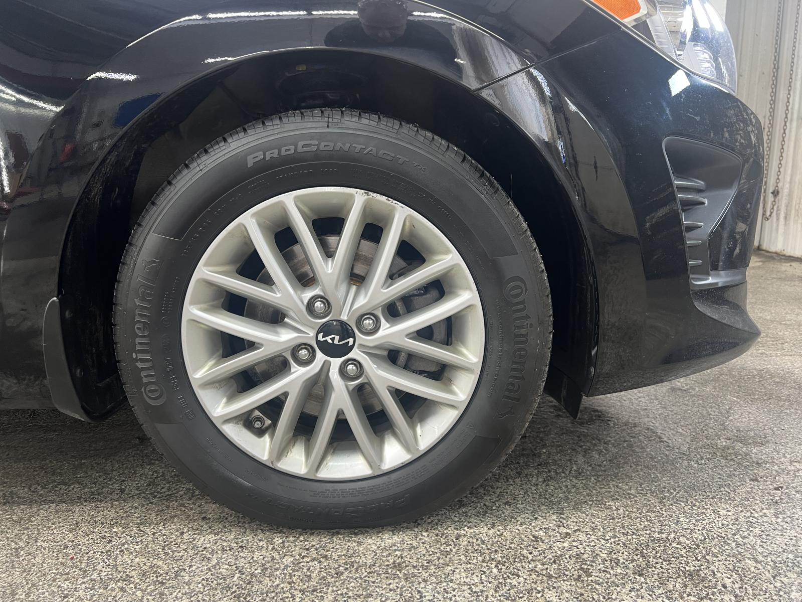 Kia Rio LX Premium 2022 — photo 3