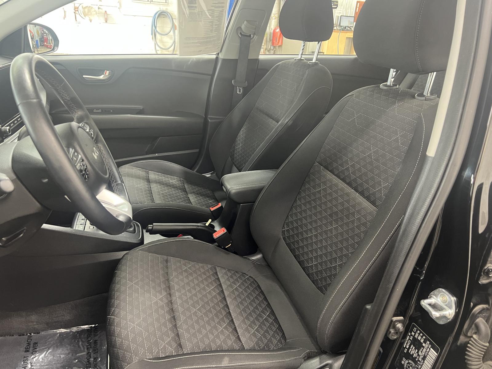 Kia Rio LX Premium 2022 — photo 8
