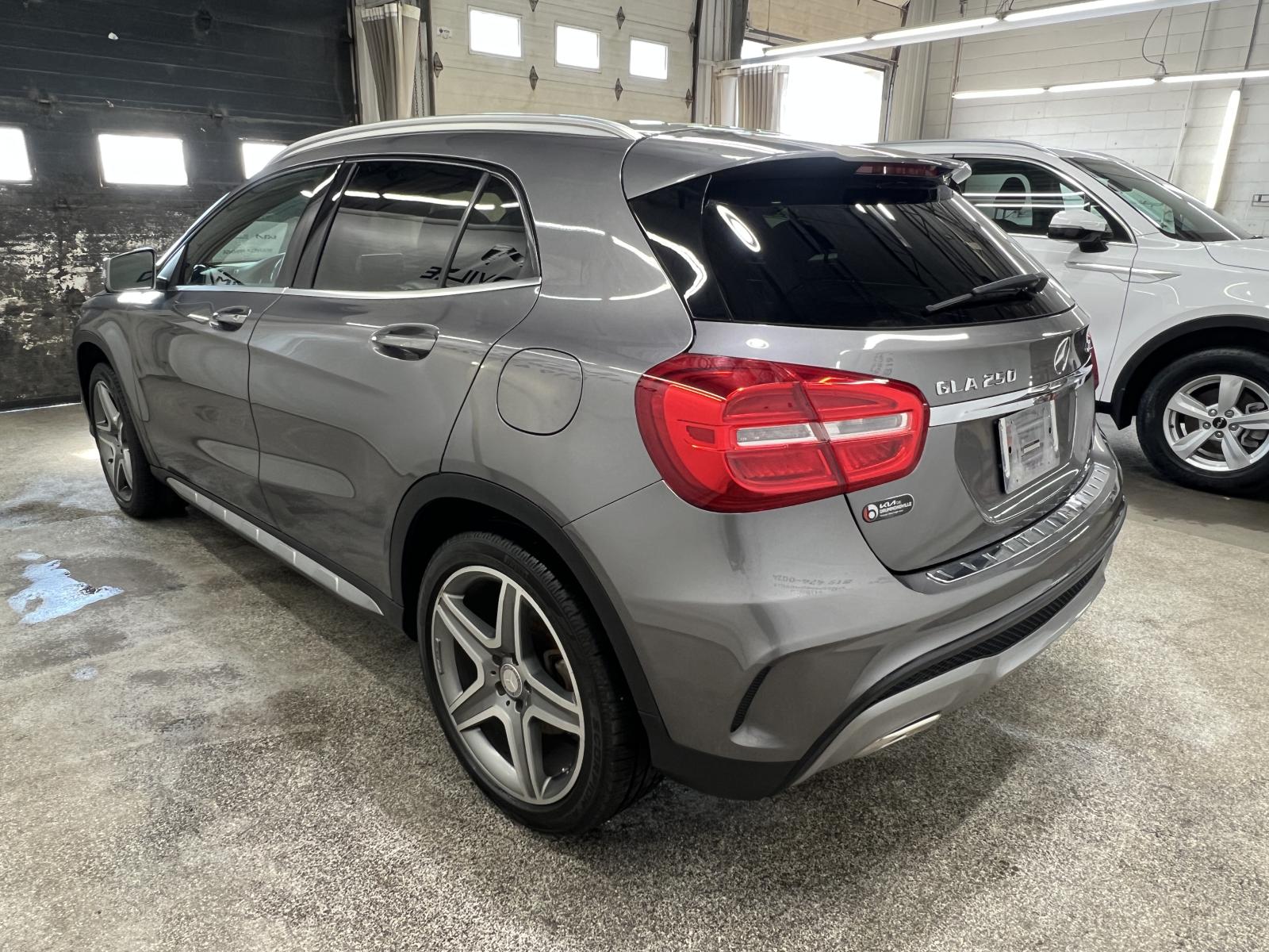 Mercedes-Benz GLA-Class GLA250 2015 — photo 6
