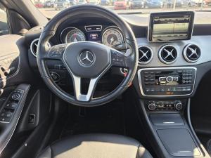Miniature 8 Mercedes-Benz GLA-Class GLA250 2015