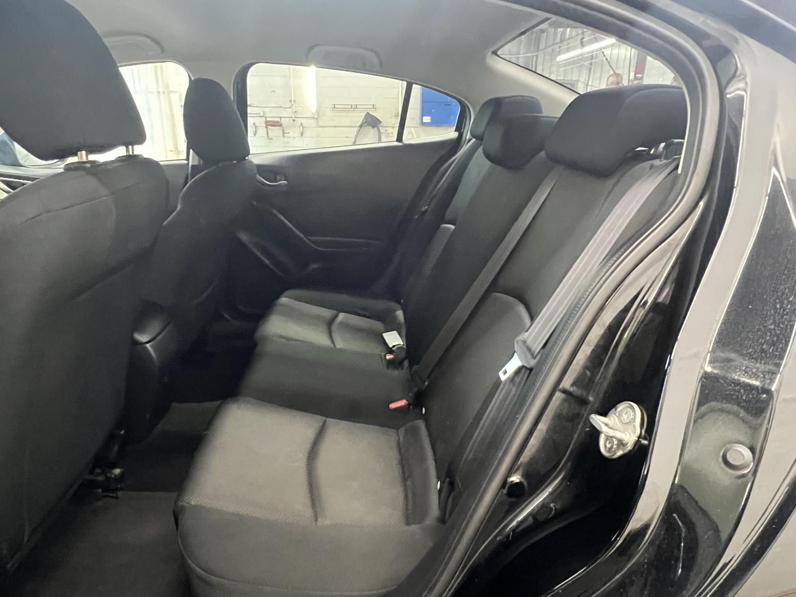 Mazda Mazda3 GX 2017 — photo 8