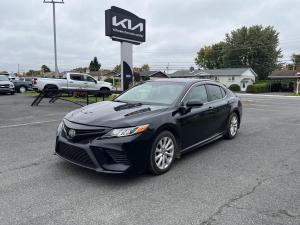 2018 Toyota Camry SE - Image 1