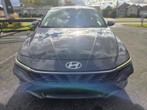 Miniature 9 Hyundai Elantra Essential 2024