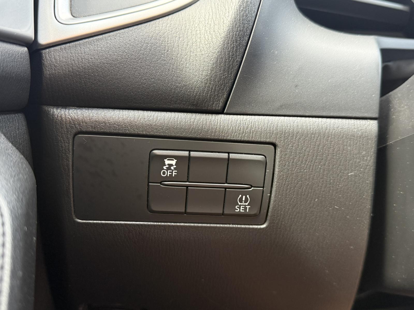 Image 13 Mazda Mazda3 GS 2017