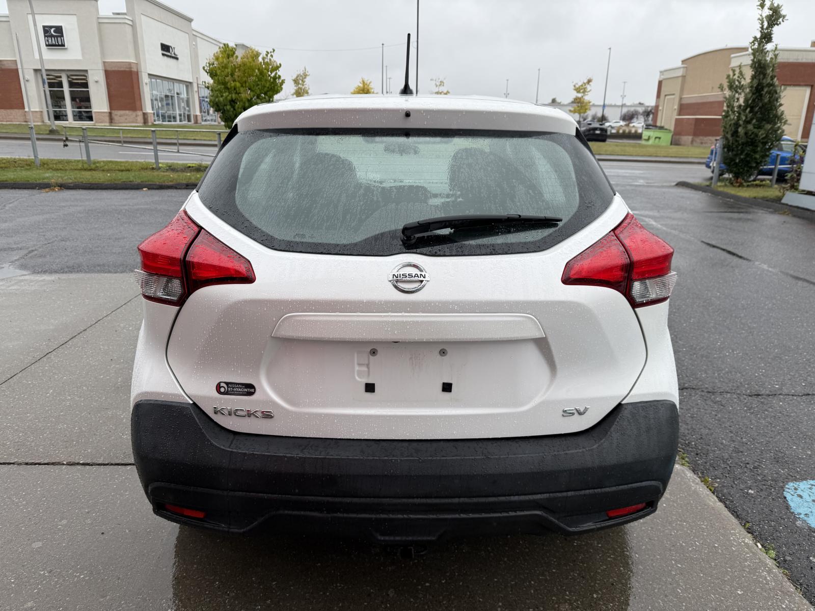 Image 2 Nissan Kicks SV 2019