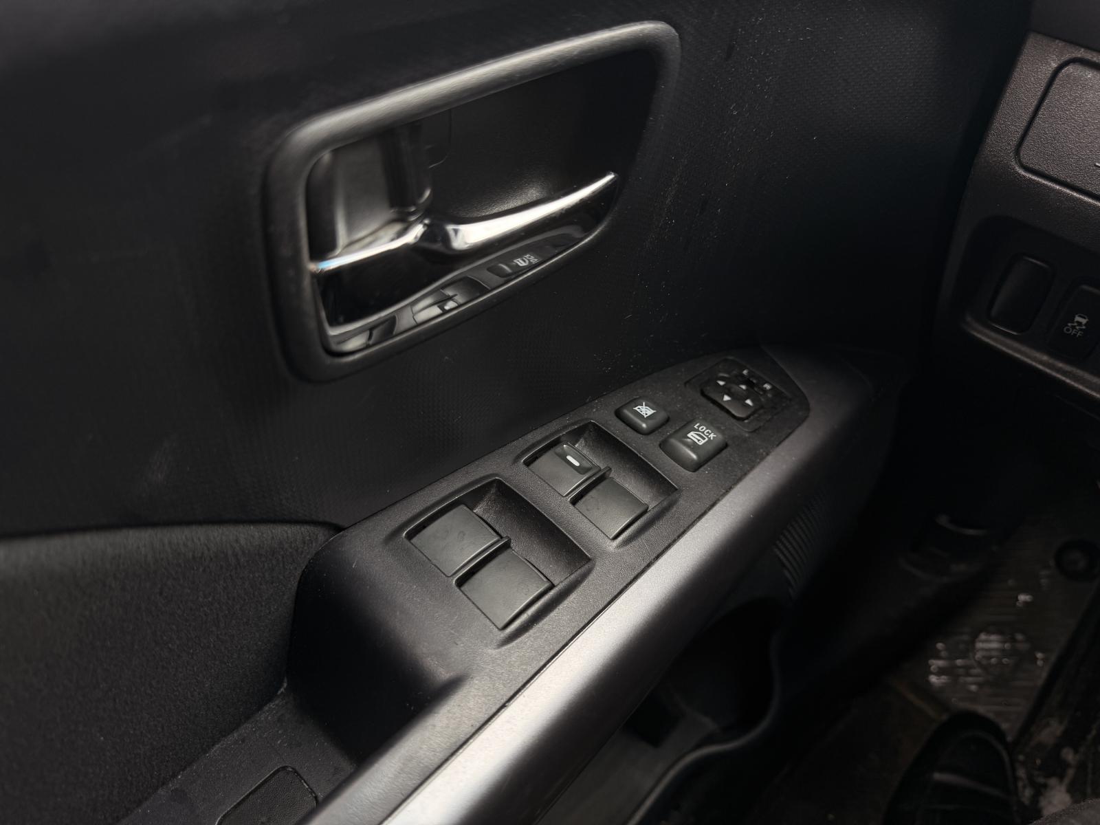 Image 18 Mitsubishi Outlander ES 2012