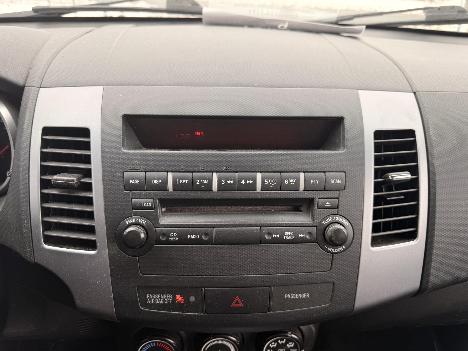 Image 16 Mitsubishi Outlander ES 2012