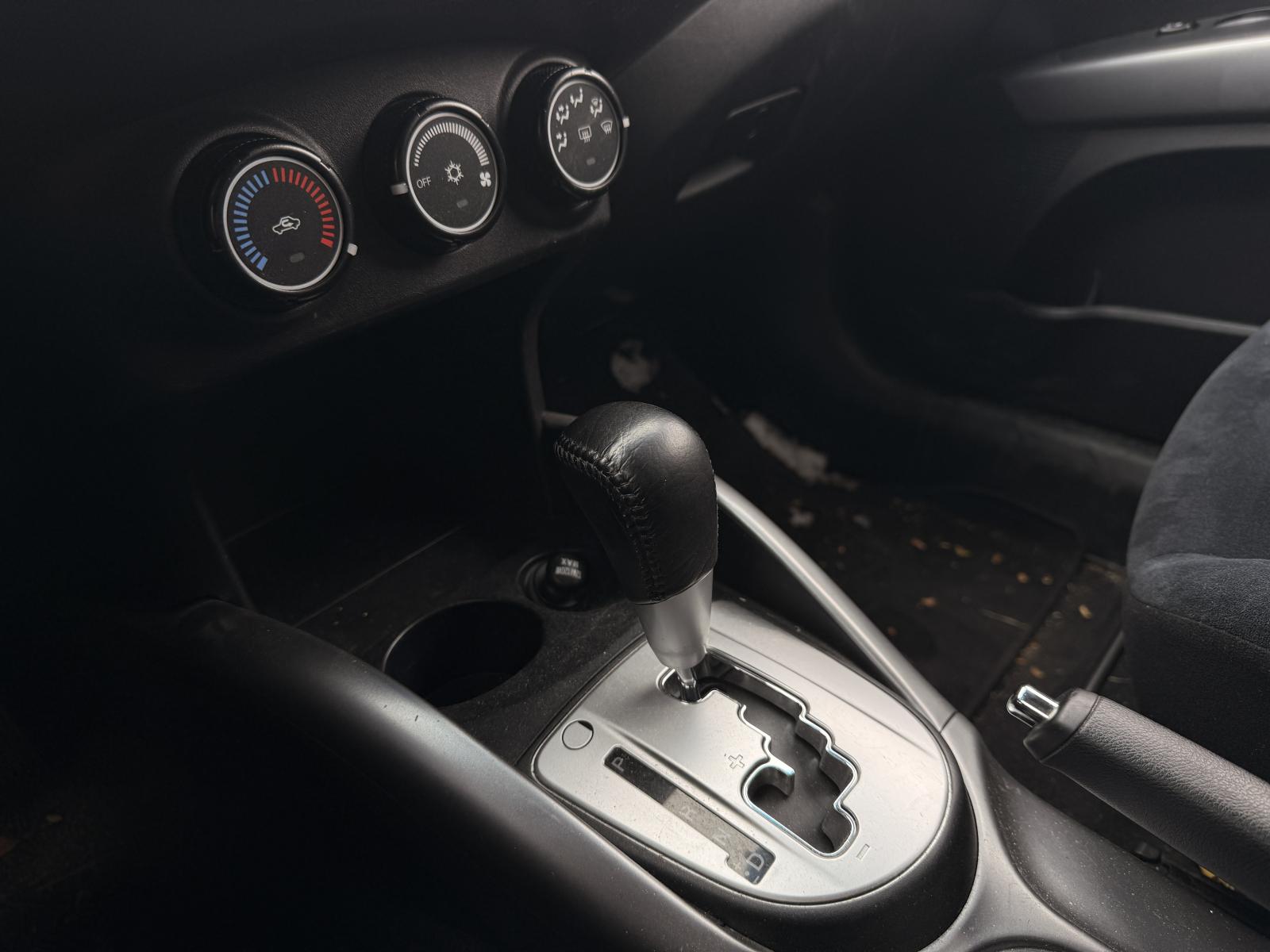 Image 17 Mitsubishi Outlander ES 2012