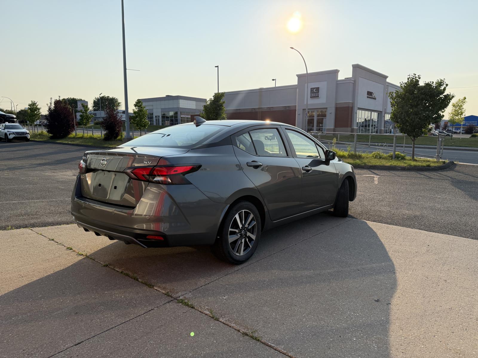 Nissan Versa SV 2022 — photo 5