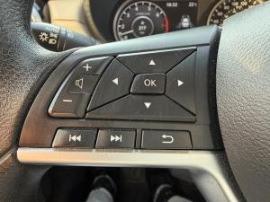 Miniature 19 Nissan Versa SV 2022