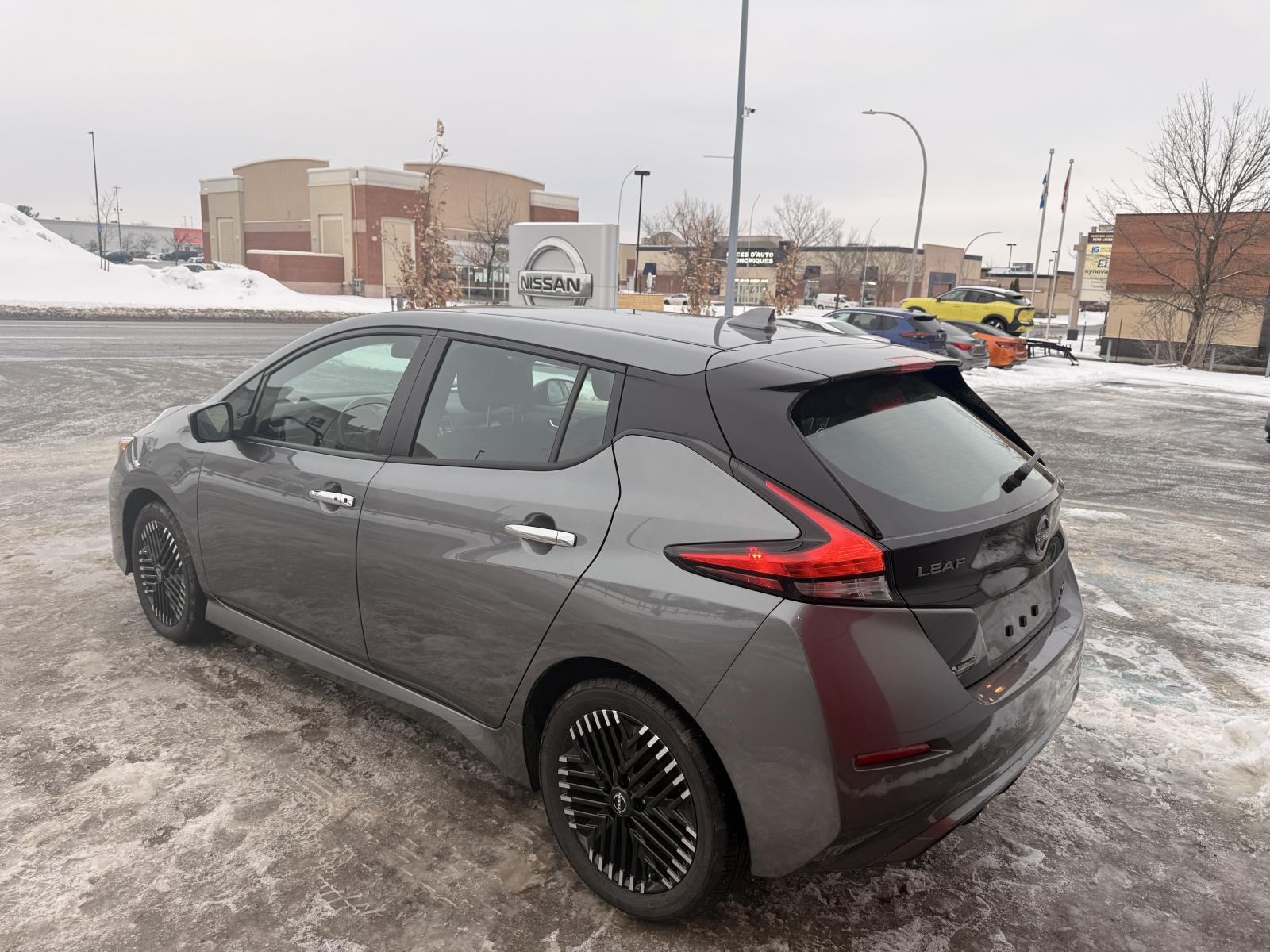 Image 5 Nissan Leaf SV Plus 2025