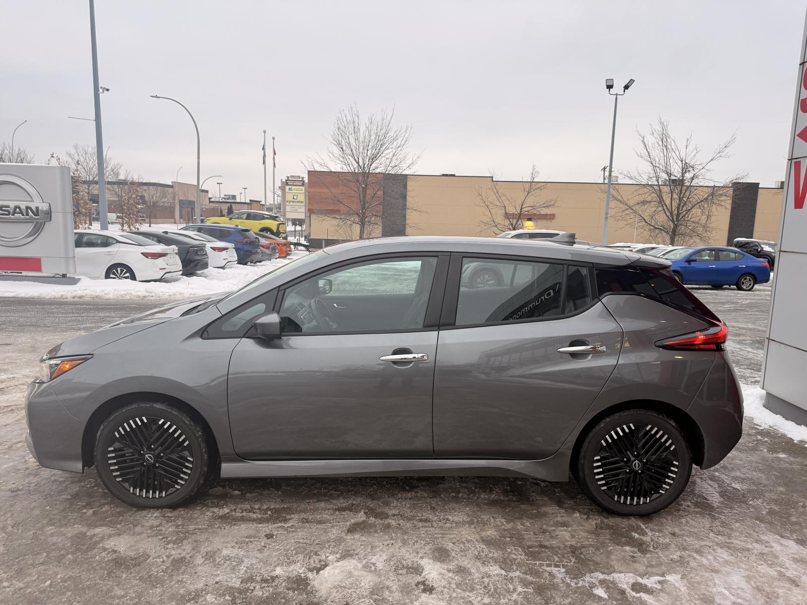 Image 4 Nissan Leaf SV Plus 2025
