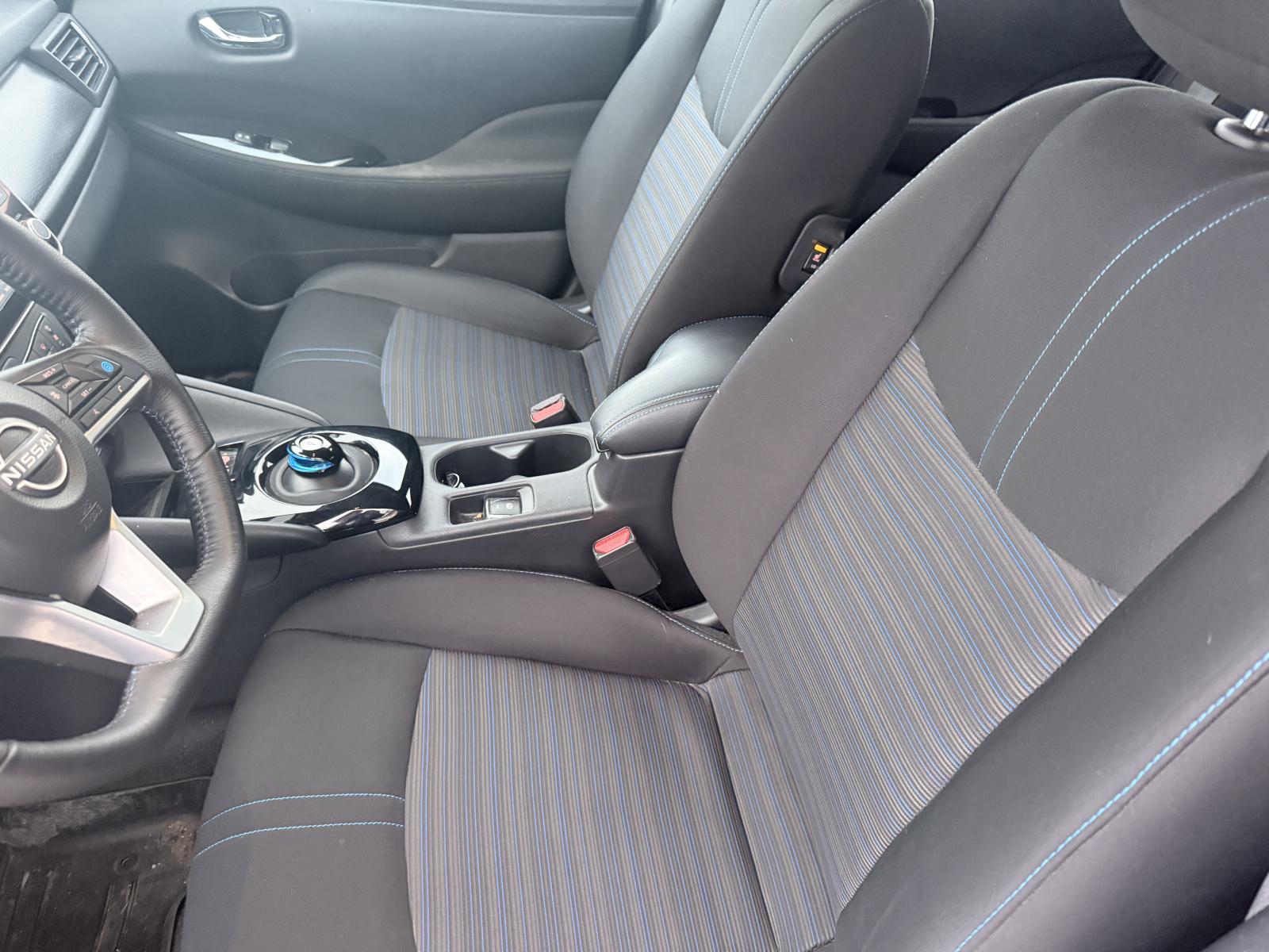 Image 10 Nissan Leaf SV Plus 2025