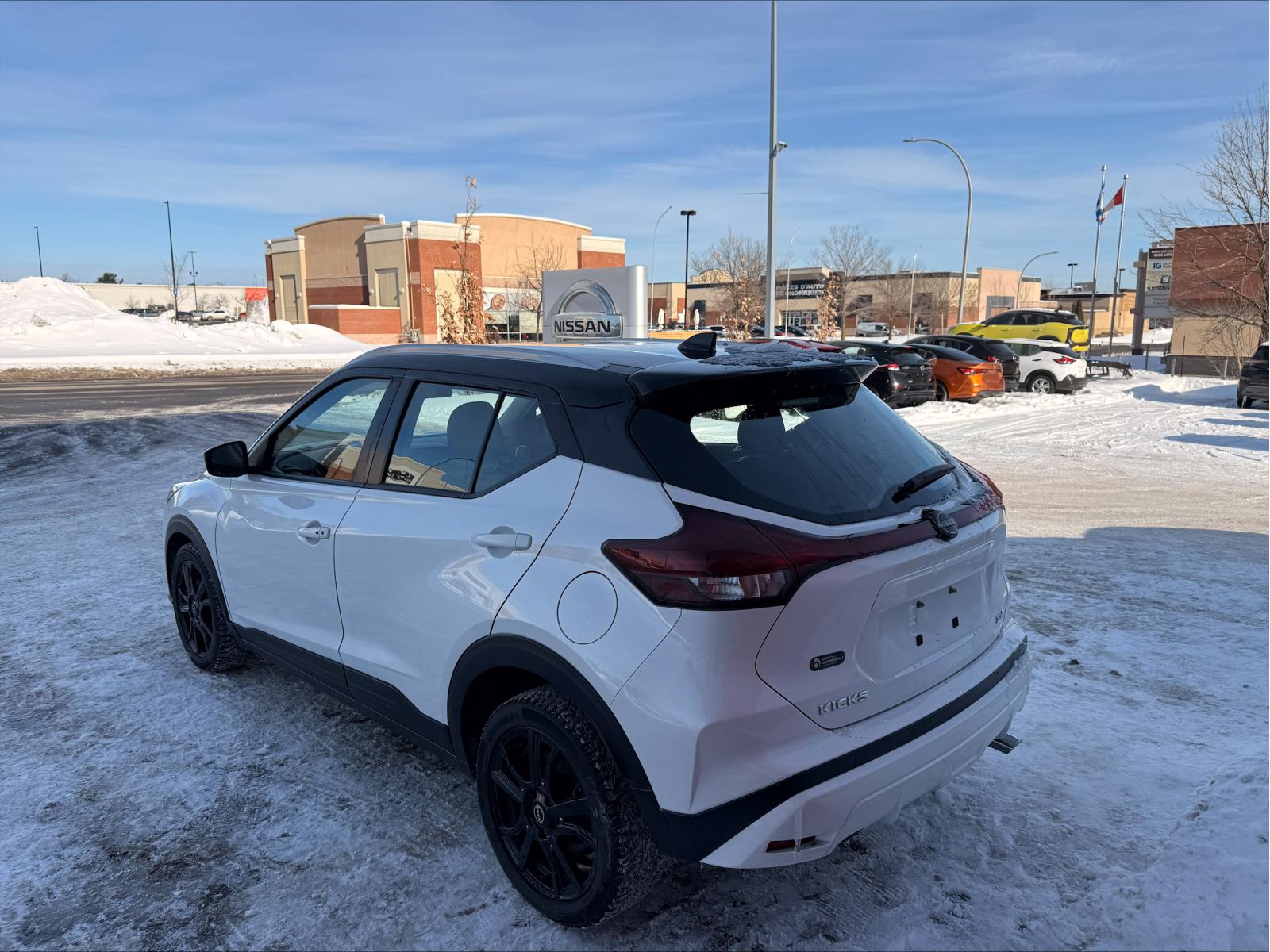 Nissan Kicks SV 2023 — photo 6