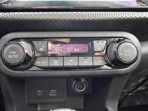 Thumbnail 18 Nissan Kicks SV 2023