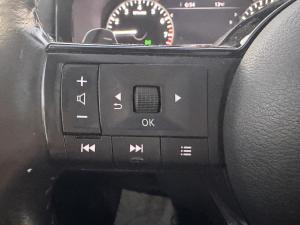 Miniature 15 Nissan Pathfinder SL 2023