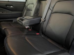 Miniature 26 Nissan Pathfinder SL 2023