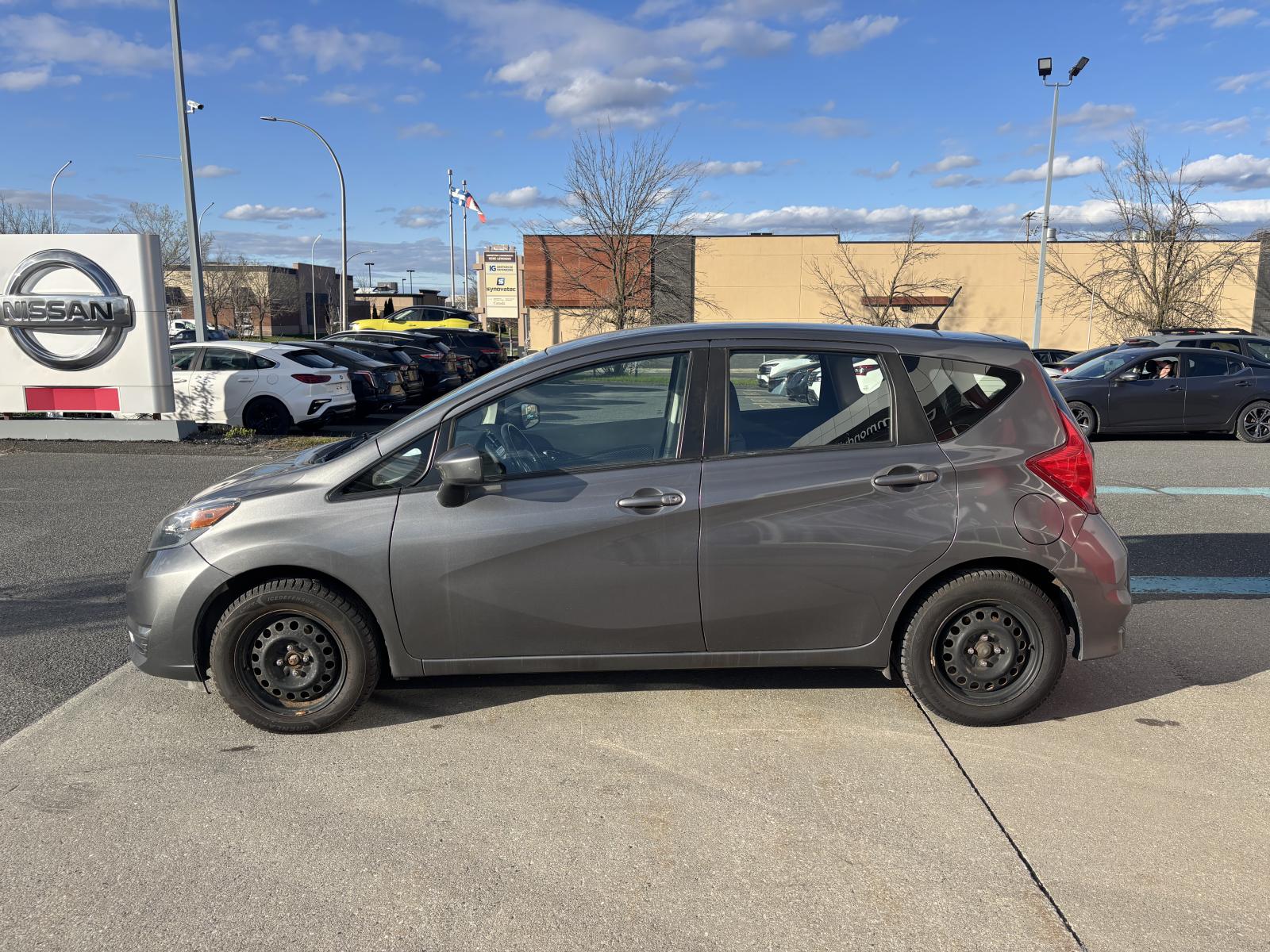 Nissan Versa Note SV 2018 — photo 7