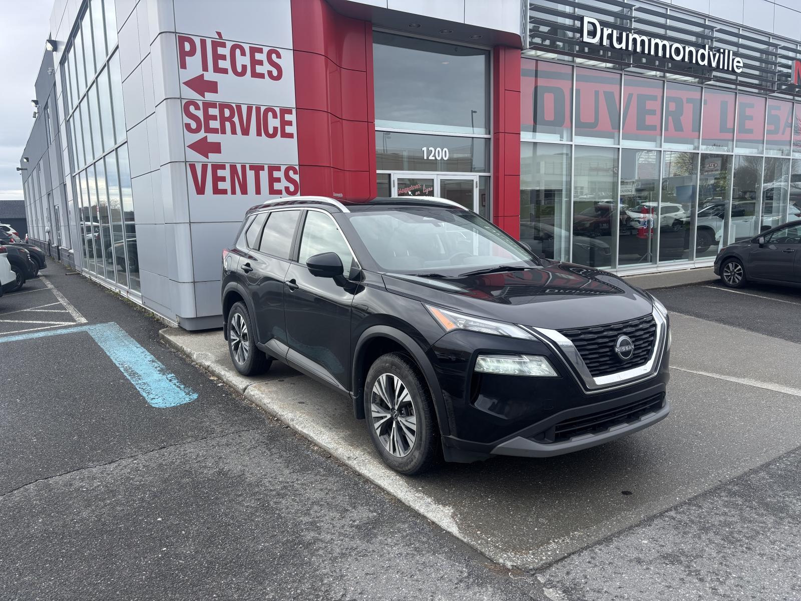 Nissan Rogue SV 2022