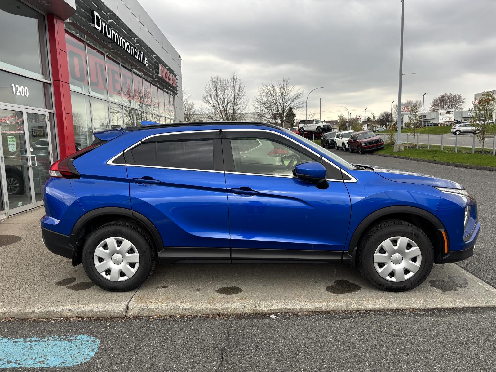 Mitsubishi Eclipse Cross Édition carbone S-AWC 2023 — photo 3
