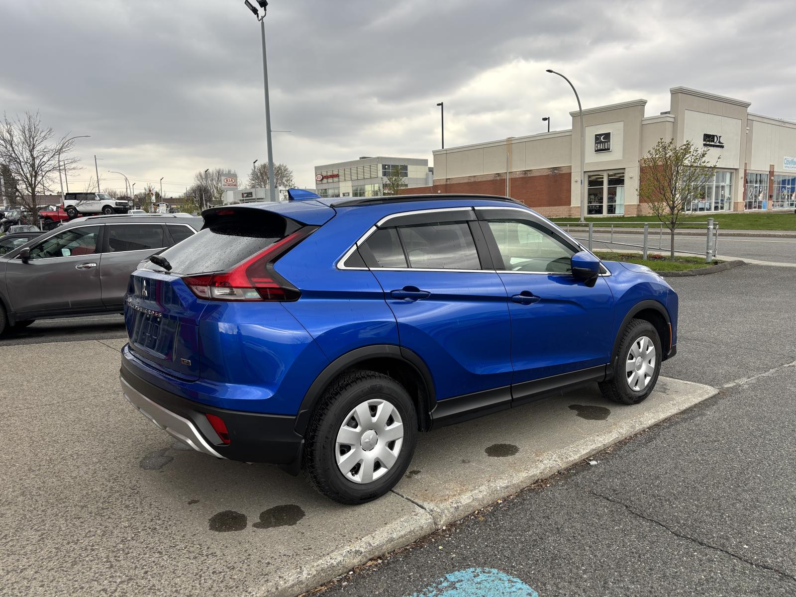 Mitsubishi Eclipse Cross Édition carbone S-AWC 2023 — photo 4