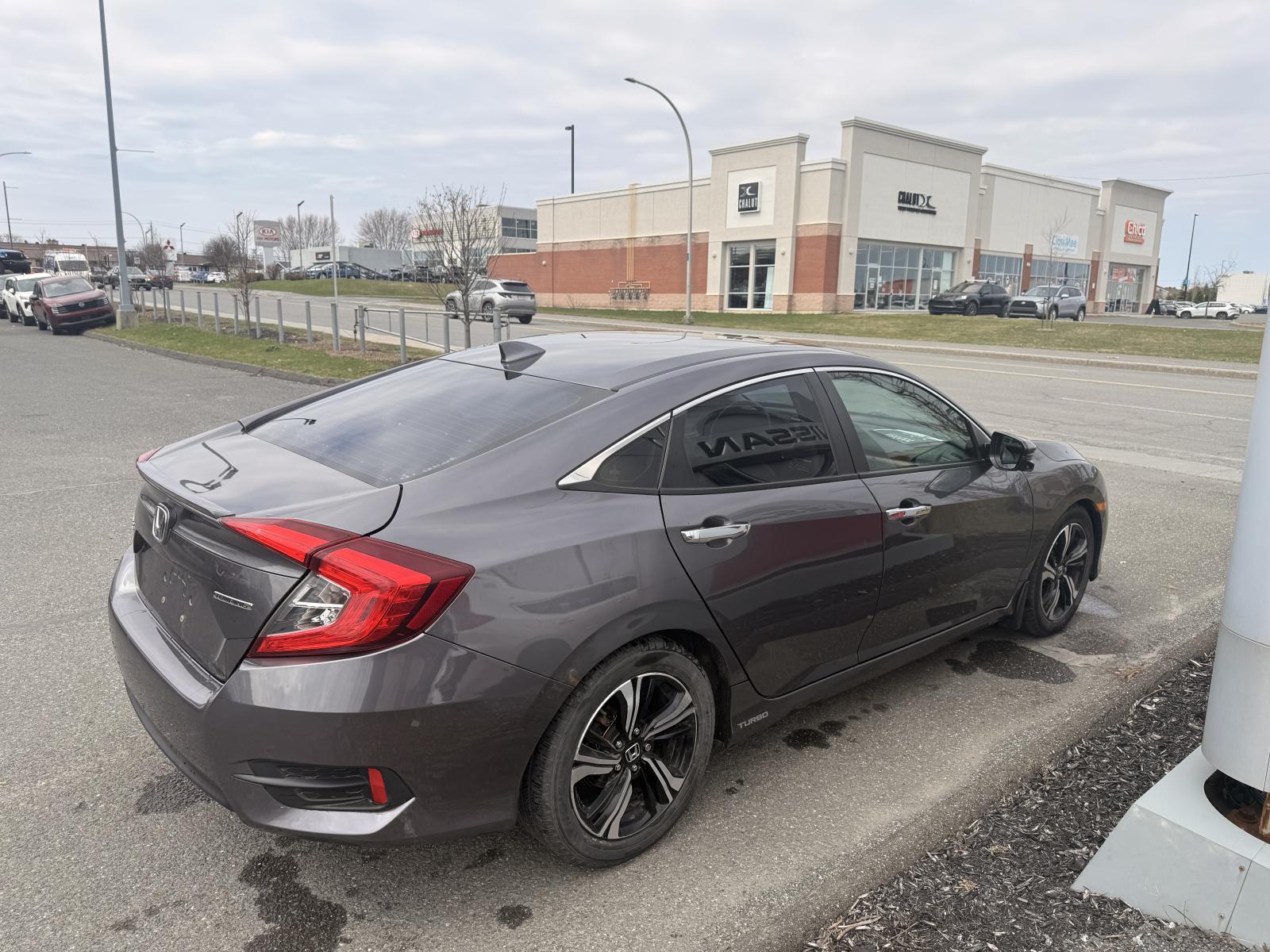 Honda Civic Touring 2016 — photo 5