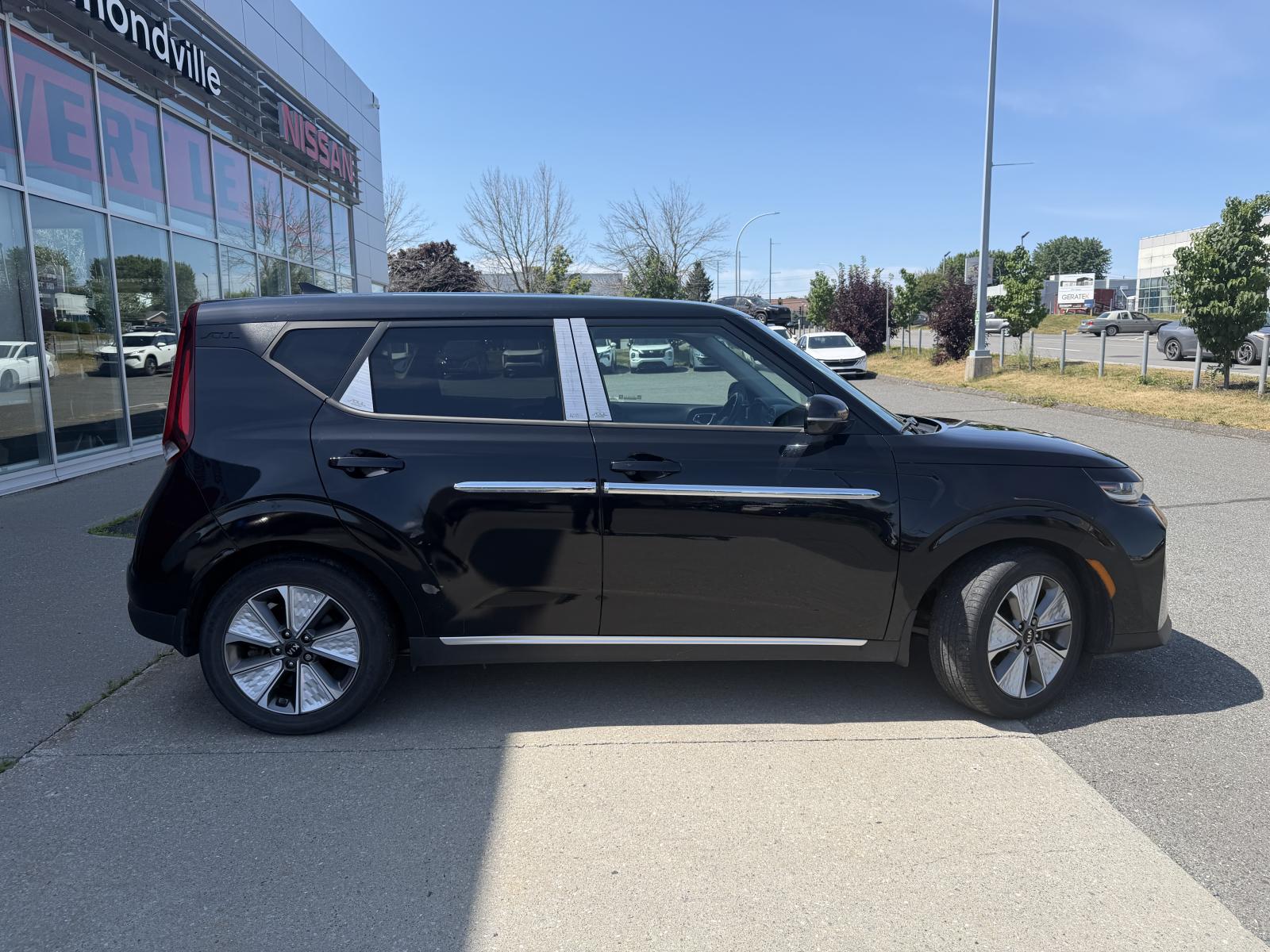 Kia Soul EV Limited 2020 — photo 3