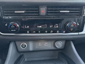 Thumbnail 18 Nissan Rogue SV Premium 2021
