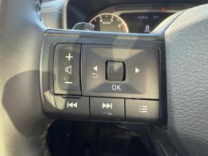 Thumbnail 14 Nissan Rogue S 2026