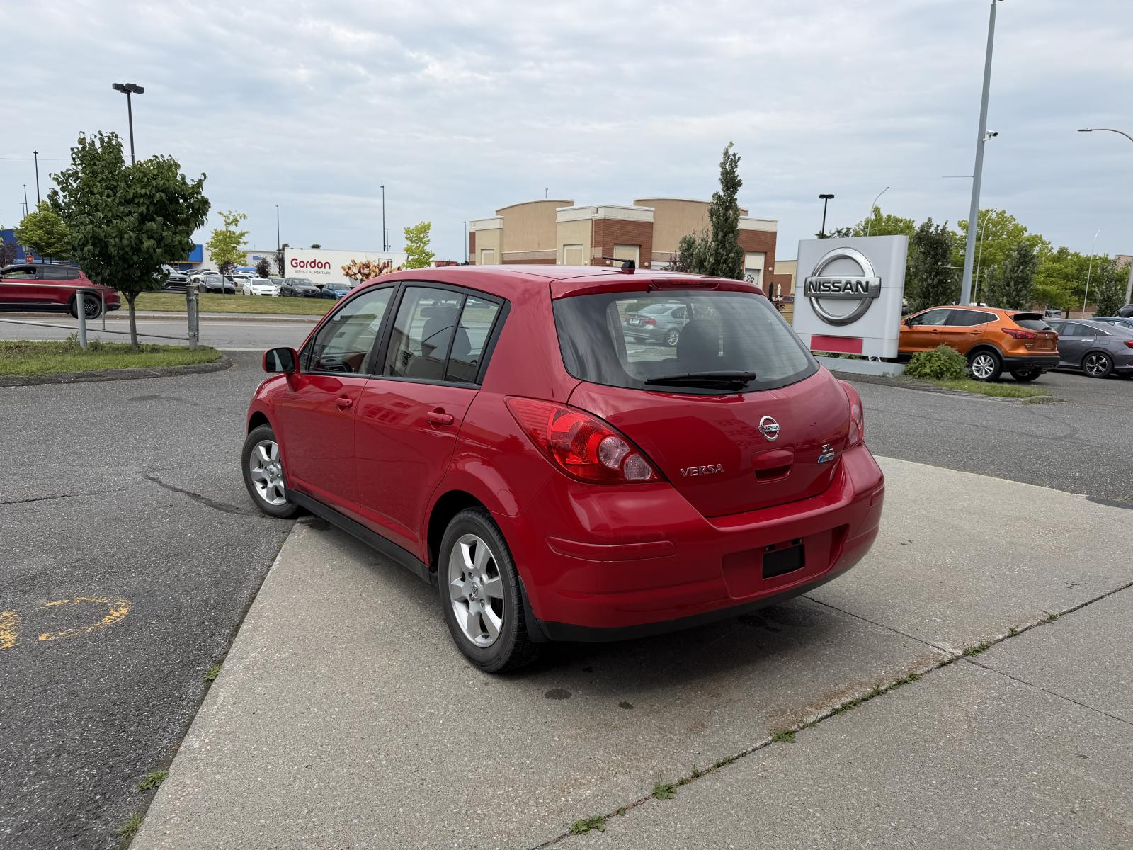 Nissan Versa SL 2012 — photo 6