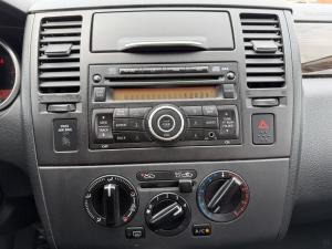 Miniature 13 Nissan Versa SL 2012
