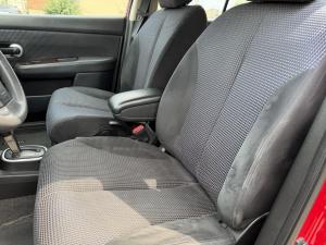 Miniature 18 Nissan Versa SL 2012
