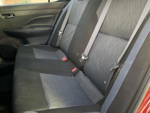 Miniature 21 Nissan Versa SV 2025