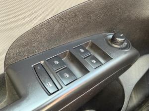 Miniature 20 Chevrolet Sonic LT 2018
