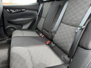 Miniature 25 Nissan Qashqai SV 2021