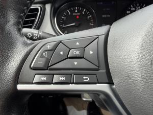 Miniature 14 Nissan Qashqai SV 2021