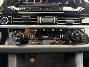 Miniature 16 Nissan Pathfinder SL 2022